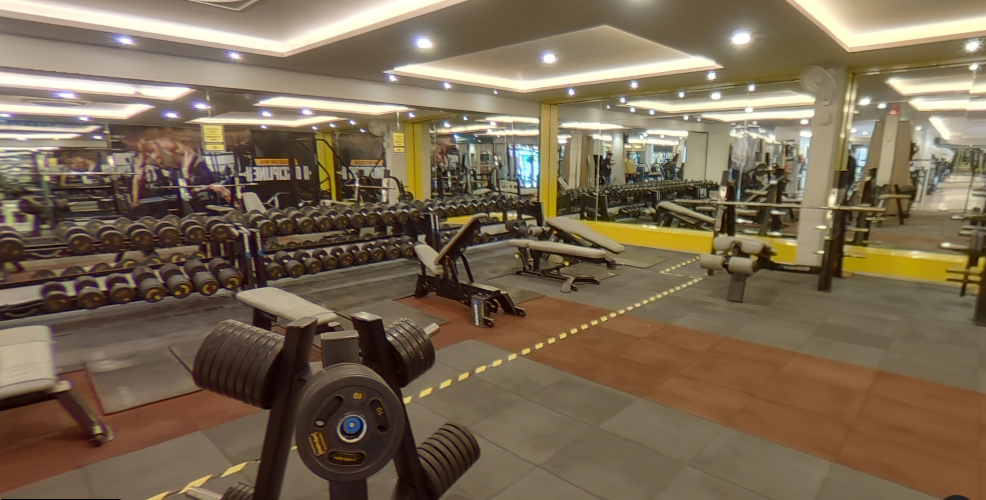 Gold’s Gym image 3